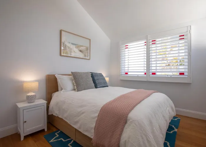 Seaside Apartment, 100M To Beach