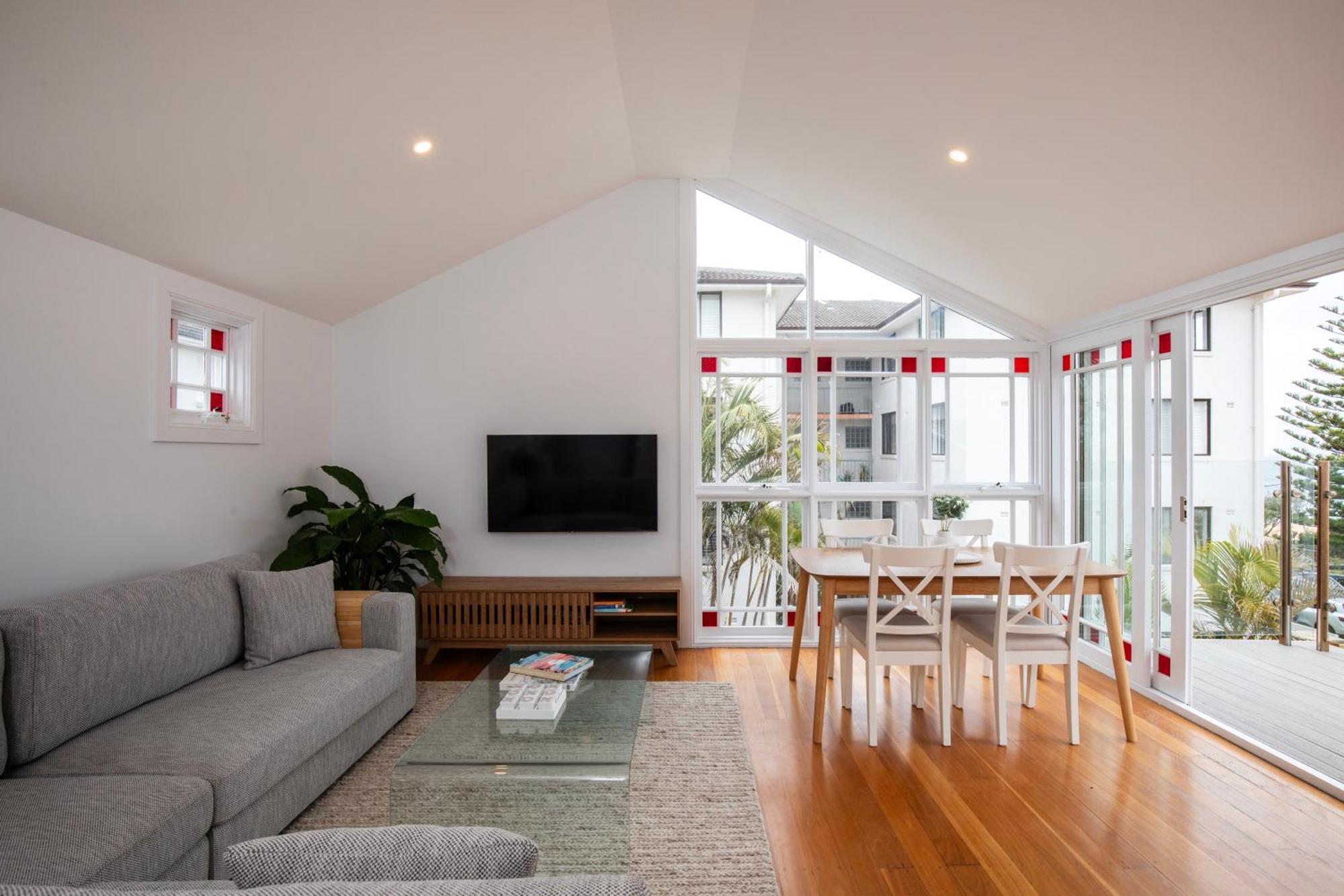 Seaside Apartment, 100m To *